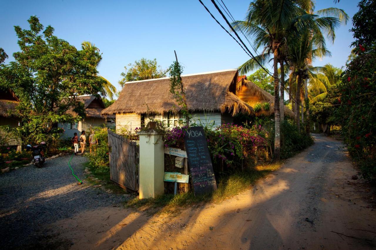 Retro Kampot Guesthouse Esterno foto